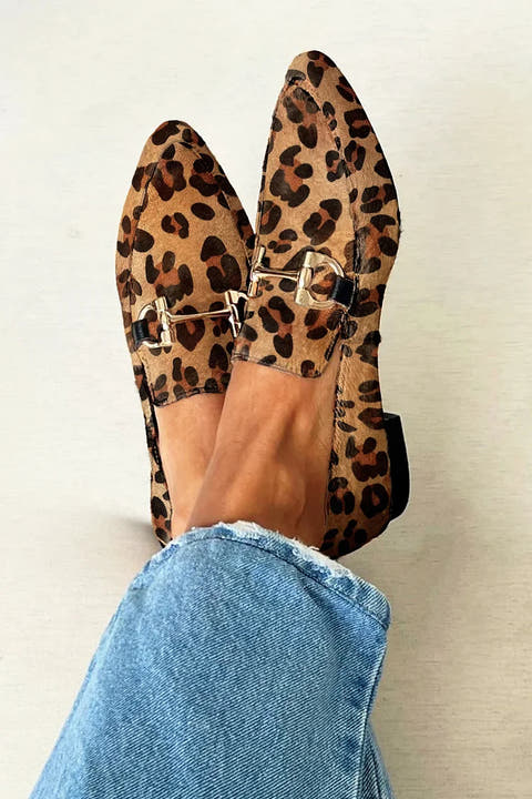 LOAFER WITH METALLIC DETAIL