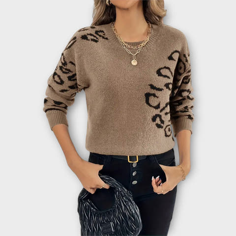 Maya Sweater with Leopard Pattern and Soft Comfort