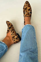 LOAFER WITH METALLIC DETAIL
