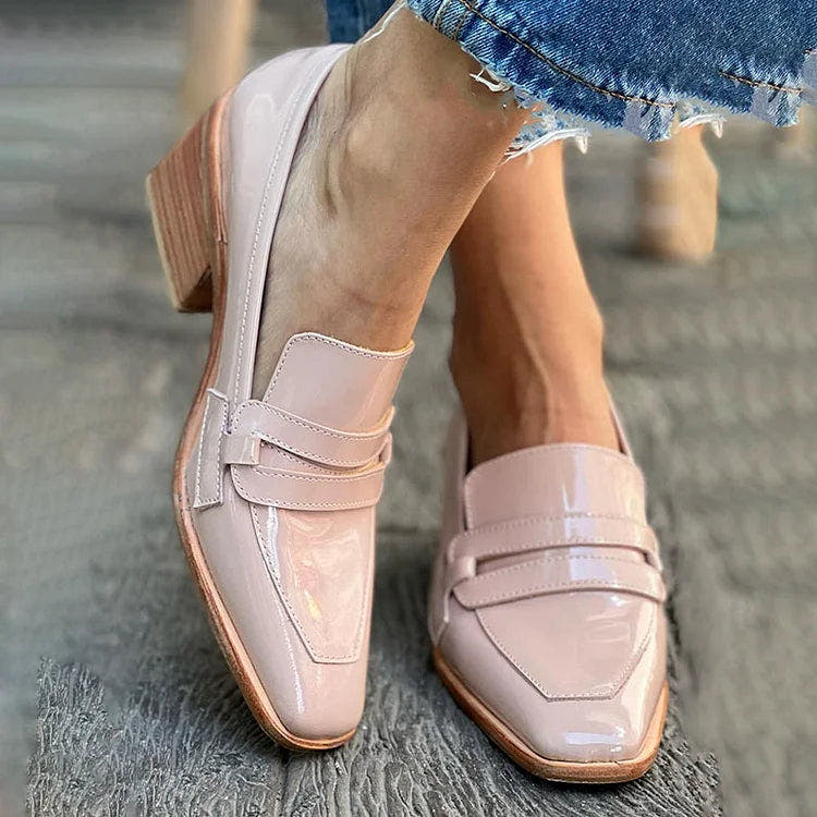 MOCASSINS WITH WIDE HEEL SHINY