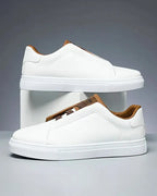 Chase - Classic Vegan Sneakers