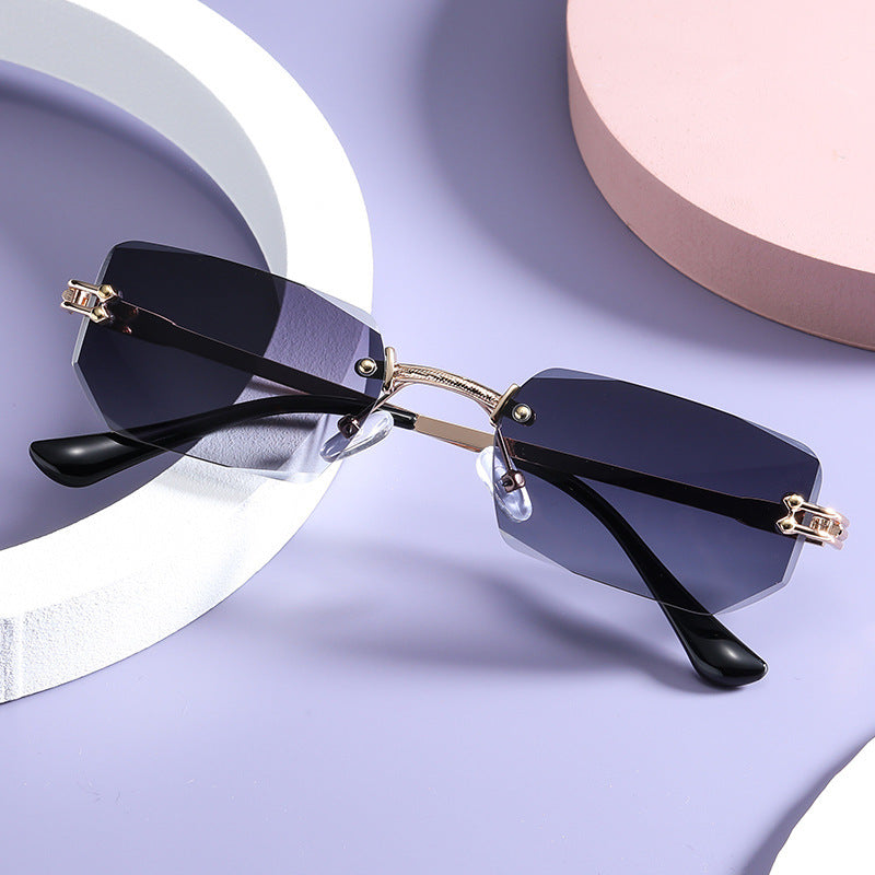 Heidi | Sunglasses for Women for Minimalist Modern Style