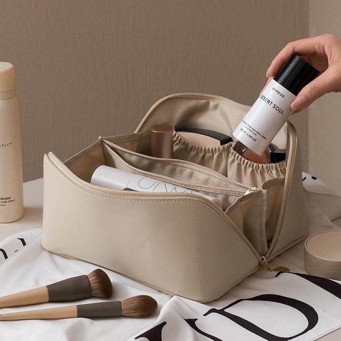 Ottje - Generously Sized Makeup Bag