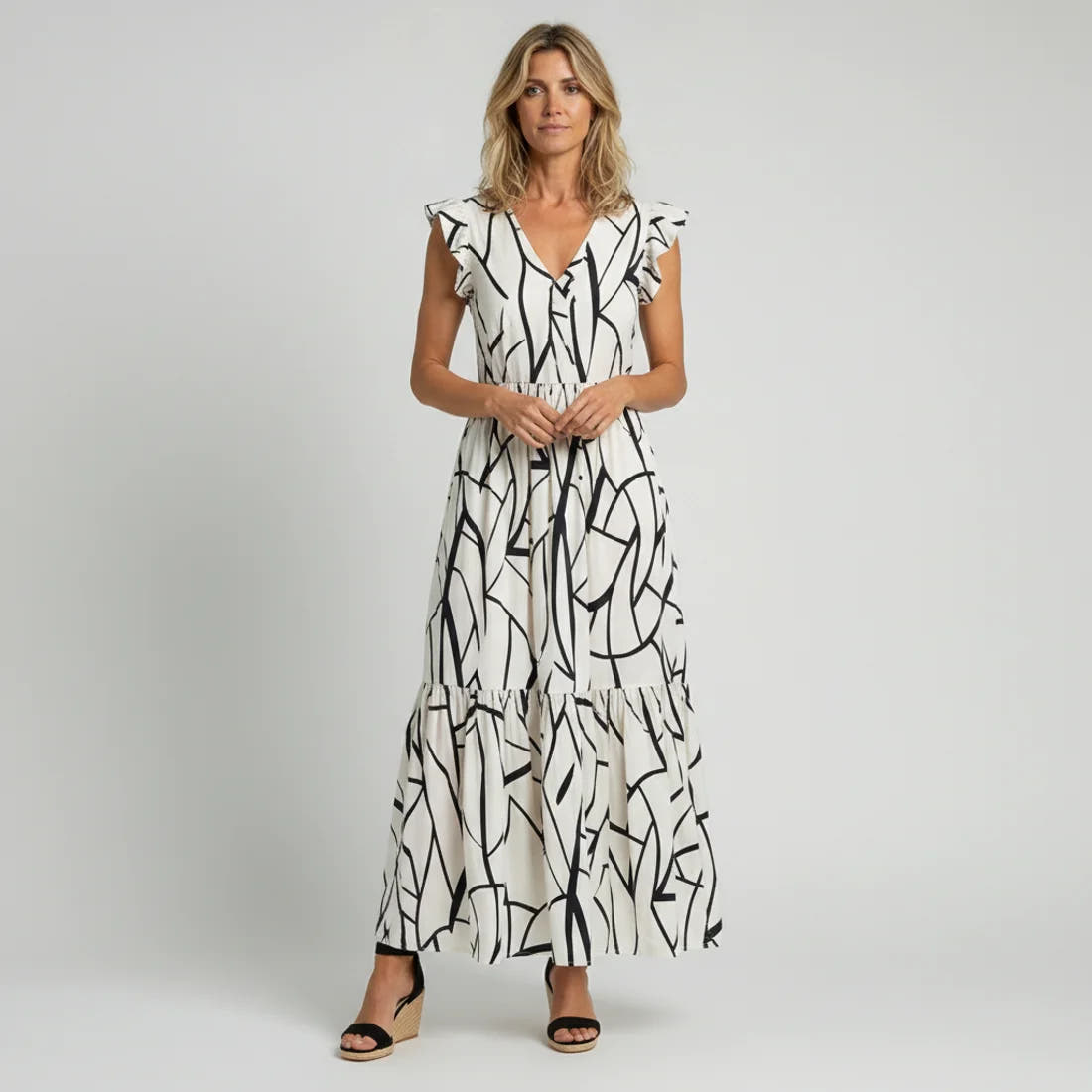 Women’s Chic Floral Print Dress with Flattering Silhouette