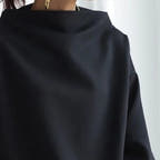 Alaya Loose-Fitting High-Neck Top