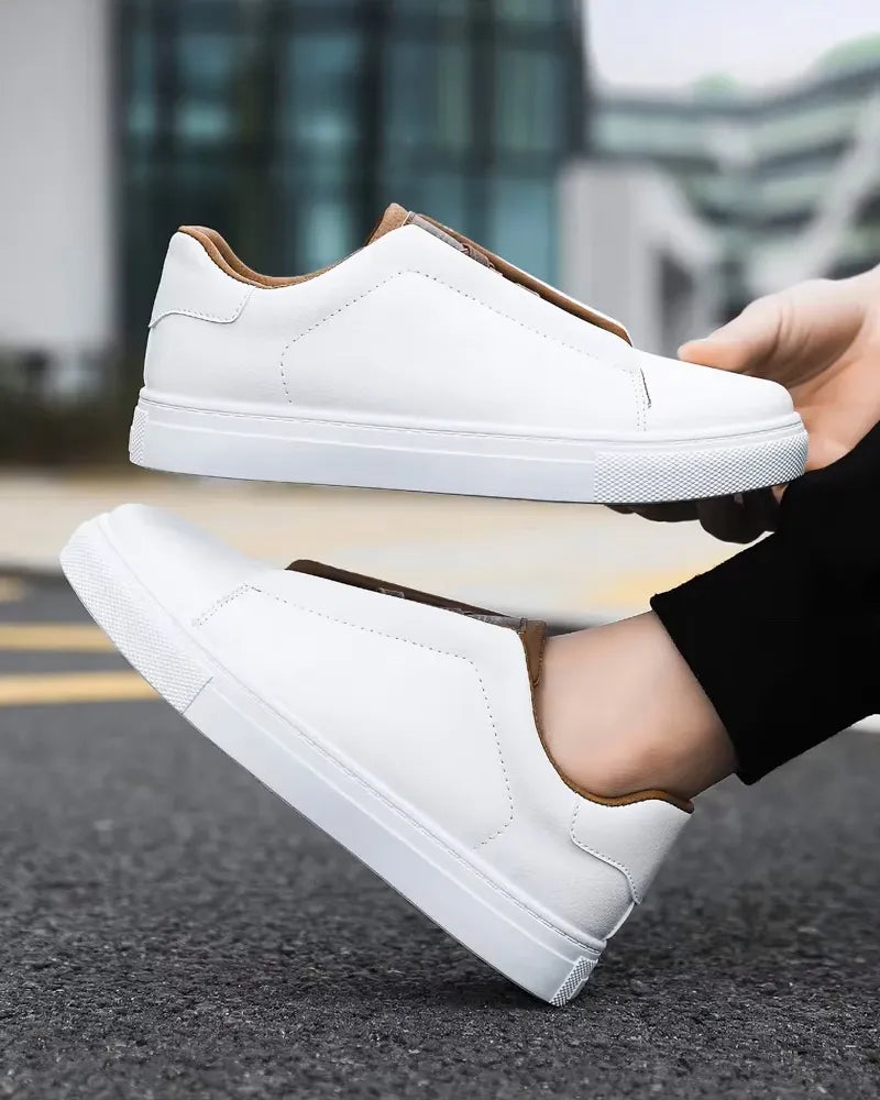 Chase - Classic Vegan Sneakers