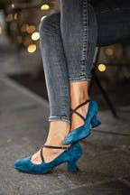 ELEGANT STRAP MID-HEELS