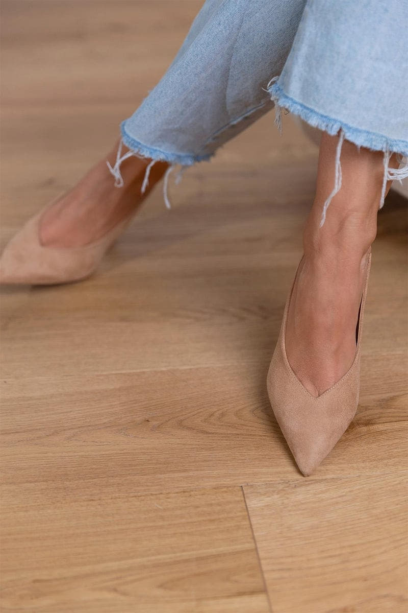SUEDE SLINGBACK HEELS